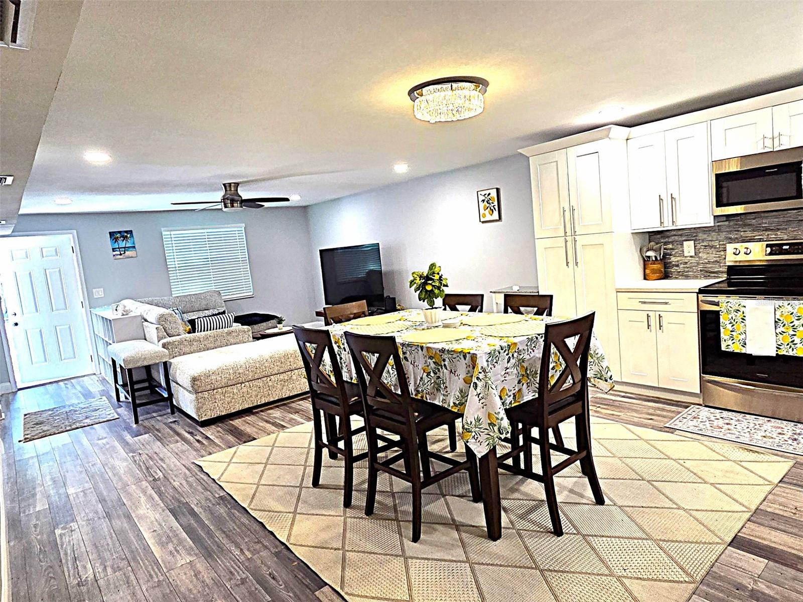 Image 6 of 44 For 5105 Tangerine Avenue S