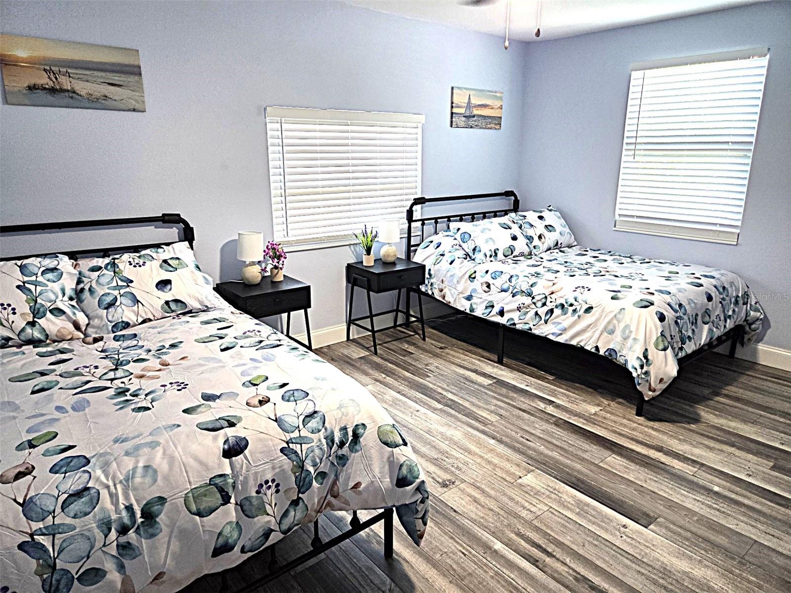 Image 8 of 44 For 5105 Tangerine Avenue S