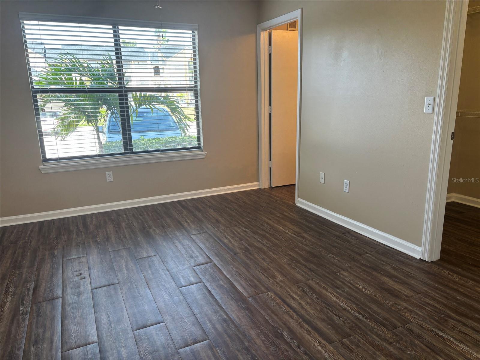 Image 12 of 26 For 11901 4th Street N 7107