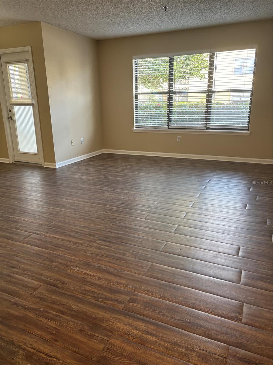 Image 4 of 26 For 11901 4th Street N 7107