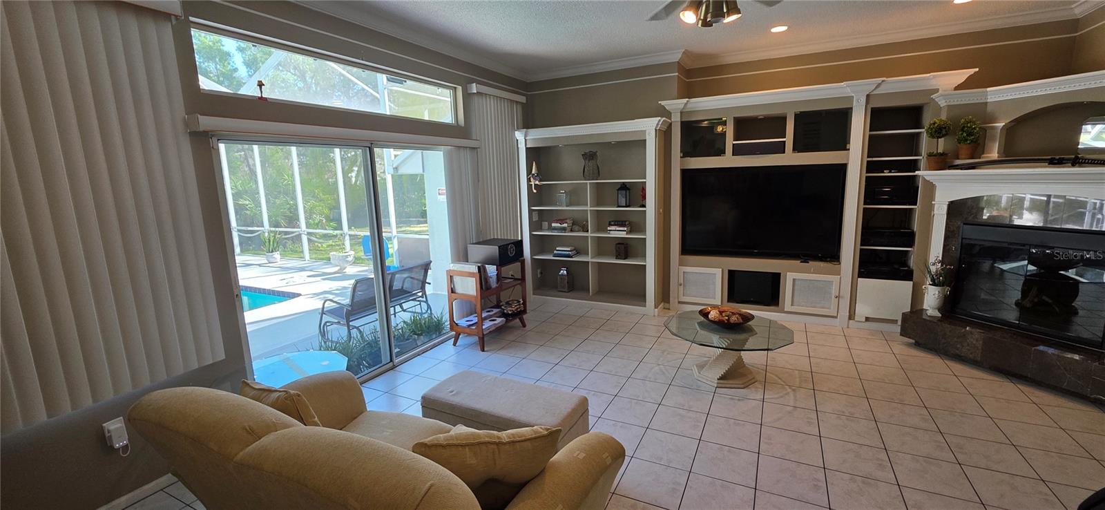 Image 14 of 47 For 10741 Pinto Drive