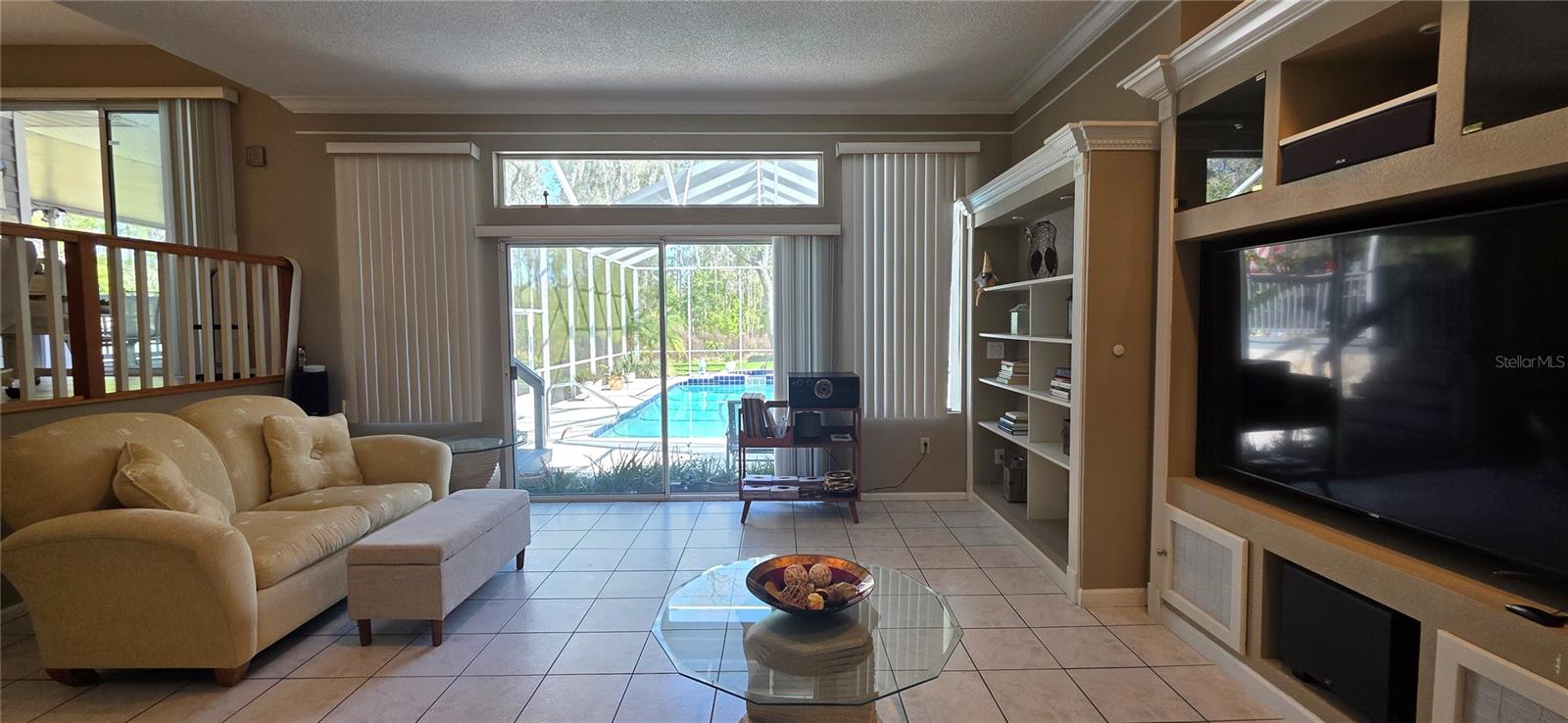 Image 16 of 47 For 10741 Pinto Drive