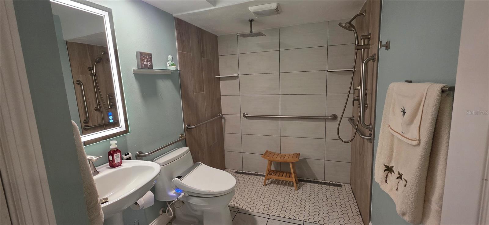 Image 34 of 47 For 10741 Pinto Drive