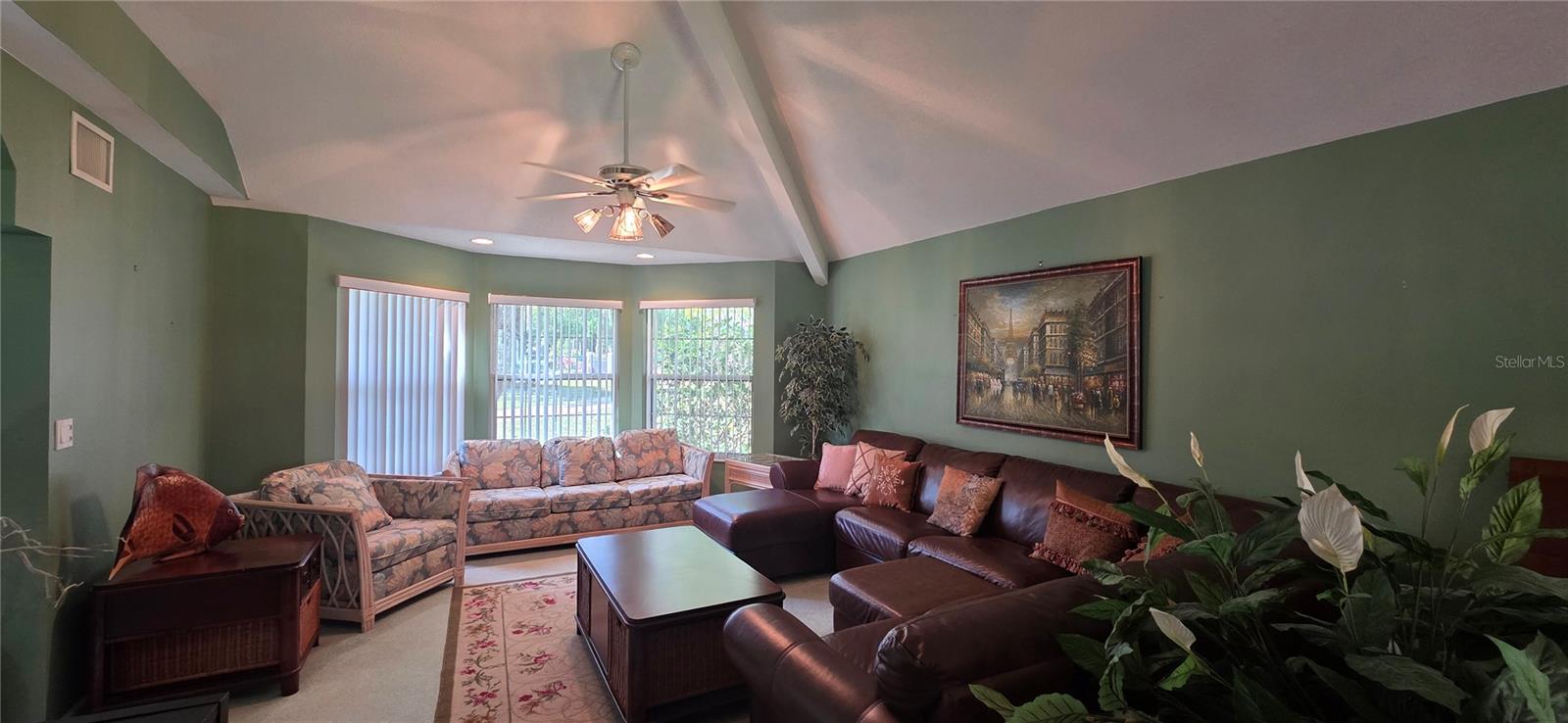 Image 4 of 47 For 10741 Pinto Drive