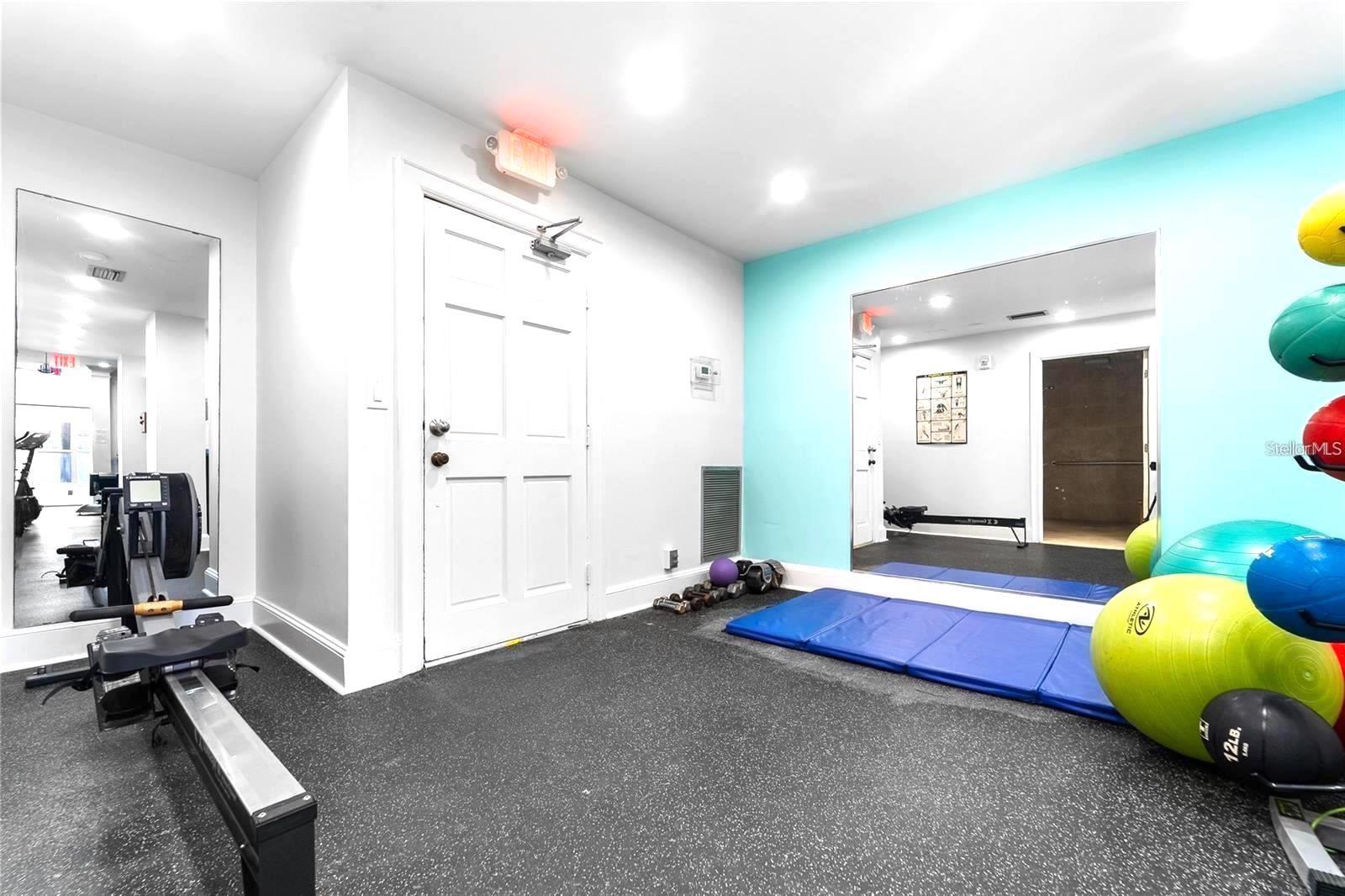 Image 13 of 51 For 4950 Gulf Boulevard 308