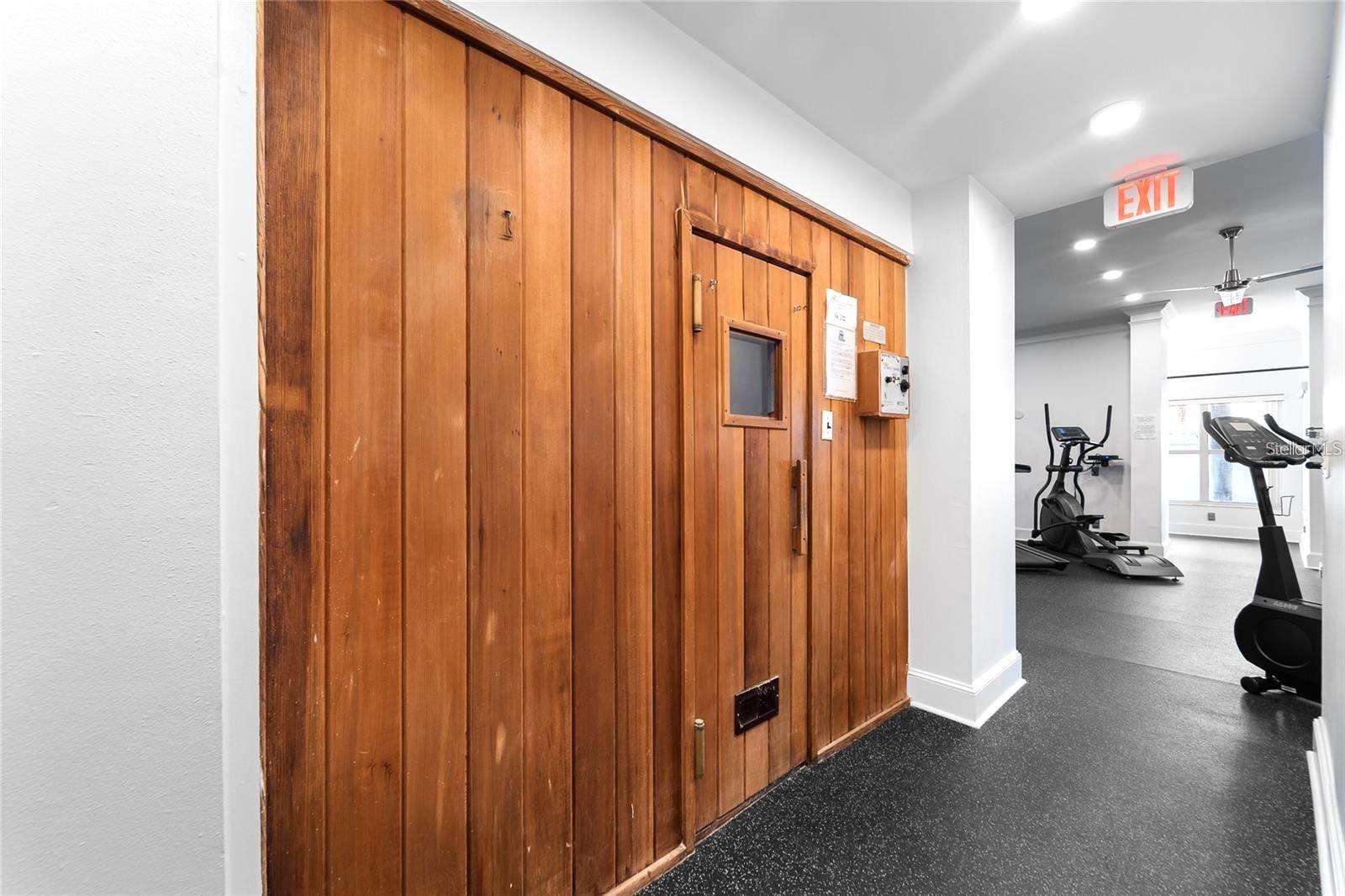 Image 17 of 51 For 4950 Gulf Boulevard 308