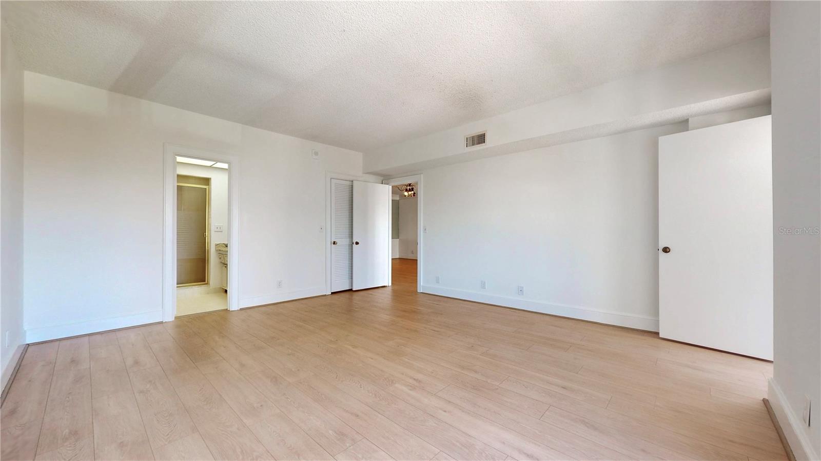 Image 36 of 51 For 4950 Gulf Boulevard 308
