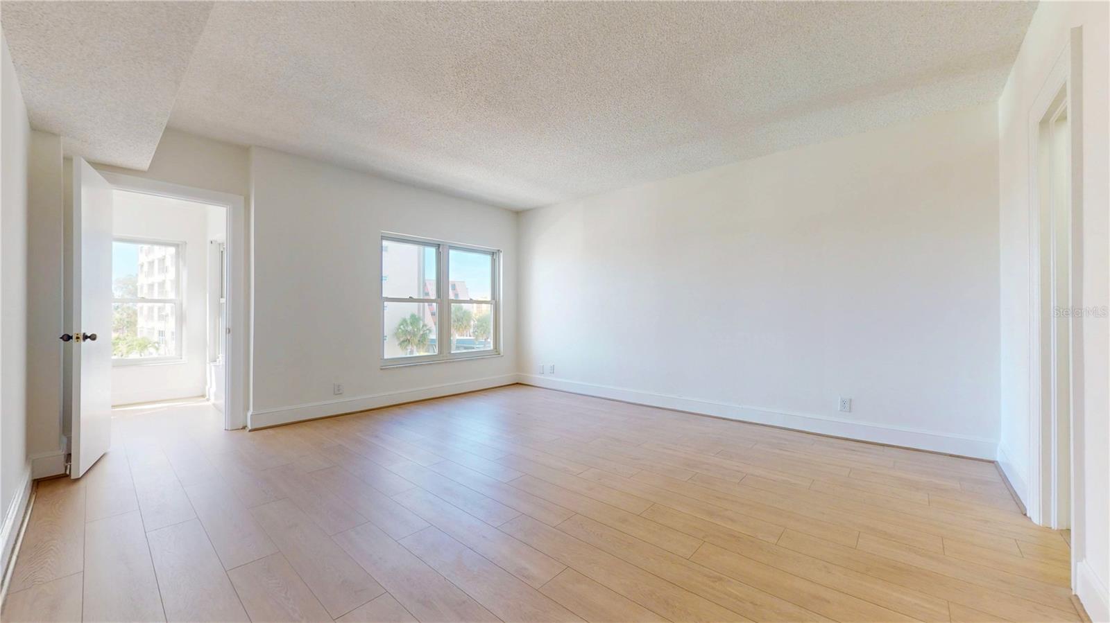 Image 40 of 51 For 4950 Gulf Boulevard 308