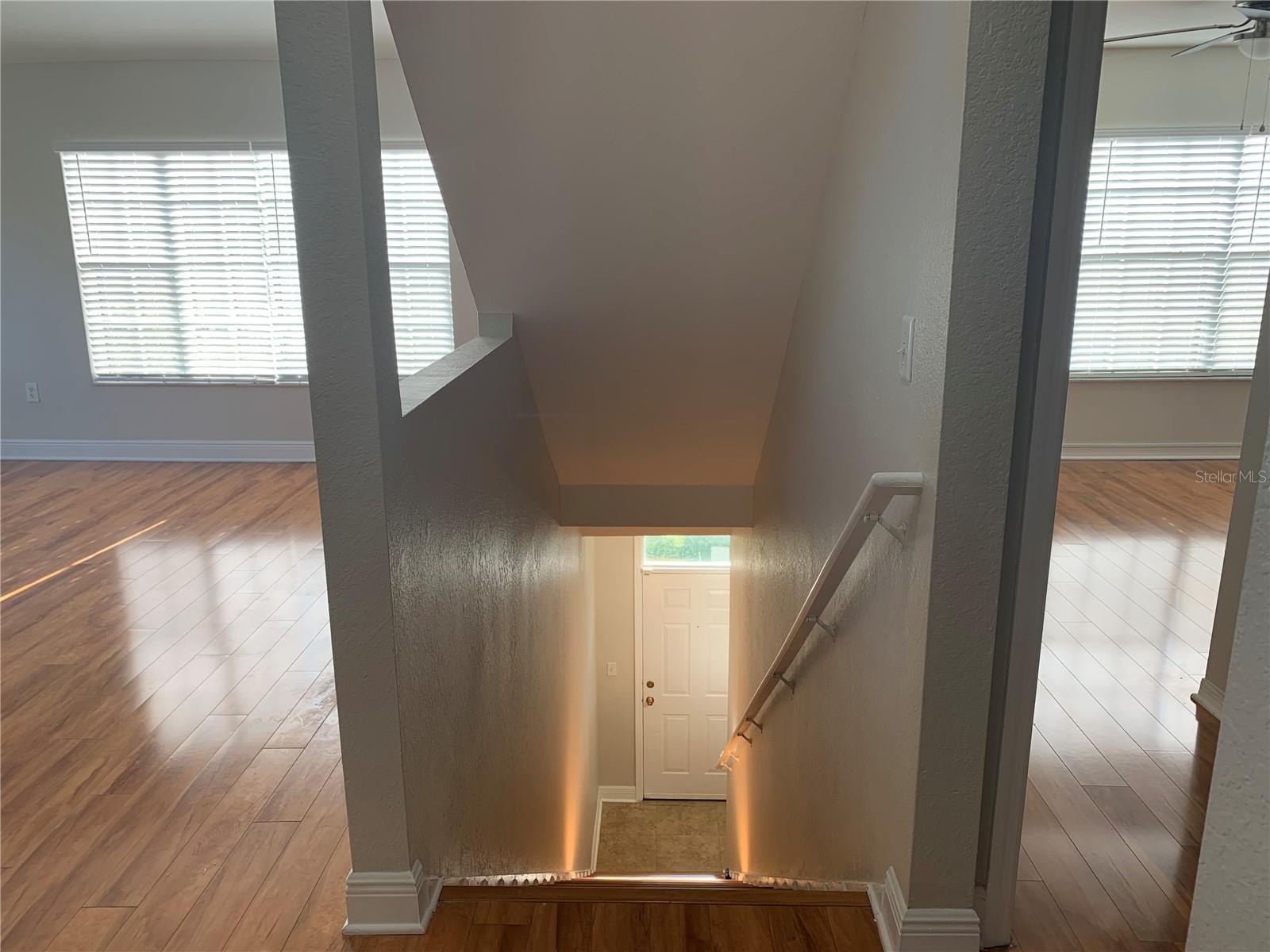 Image 18 of 30 For 10416 White Lake Court 10416