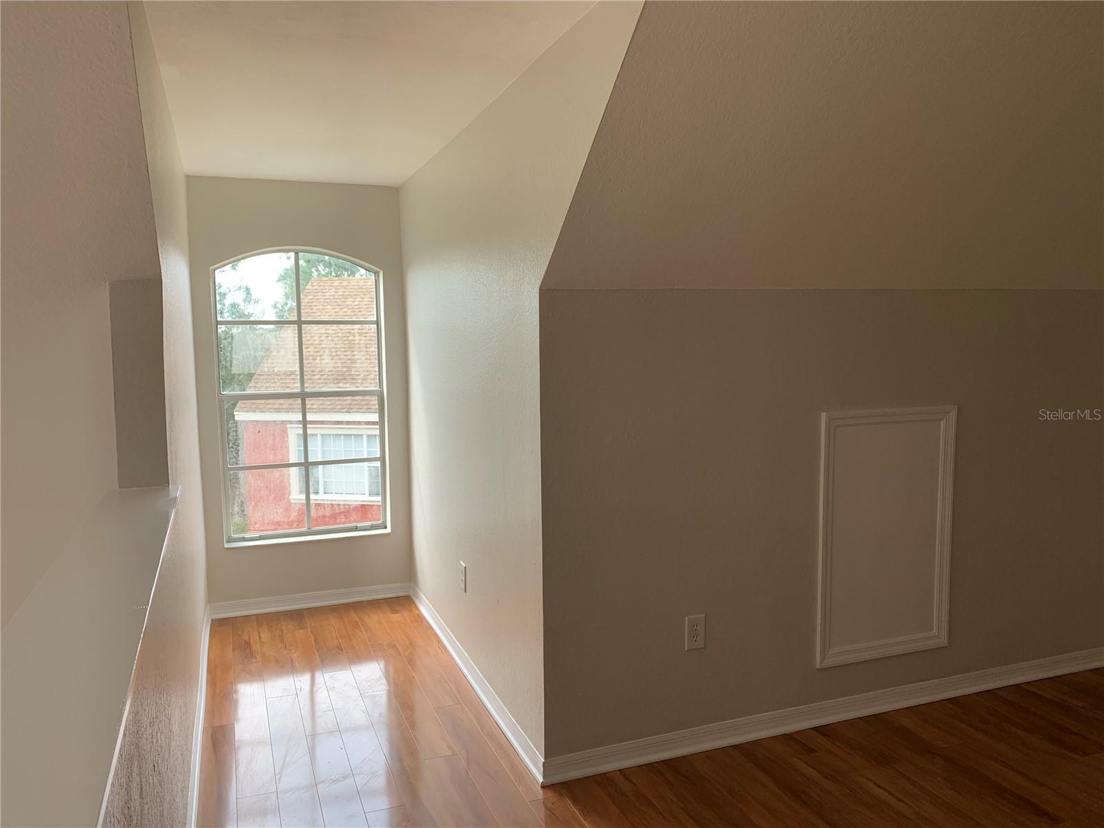 Image 9 of 30 For 10416 White Lake Court 10416