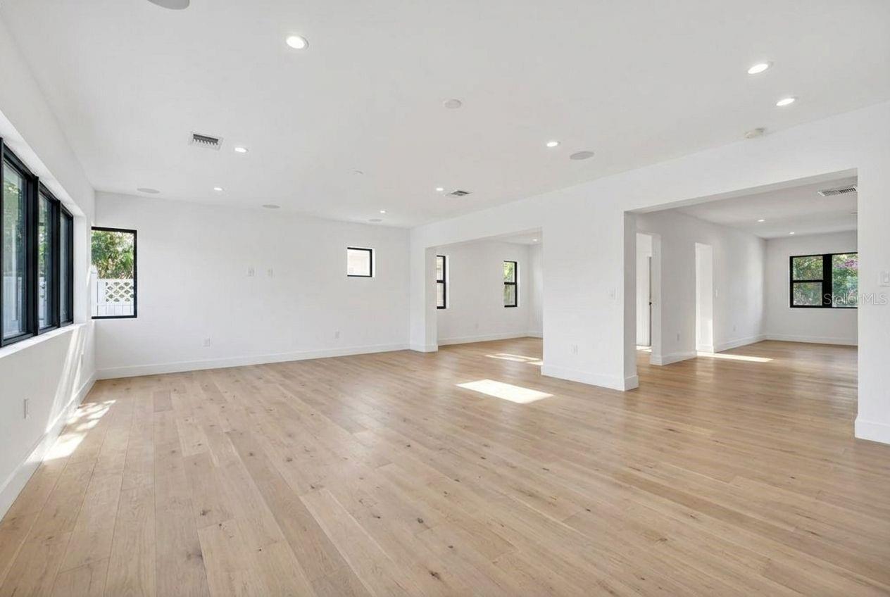 Image 14 of 54 For 316 89th Avenue Ne