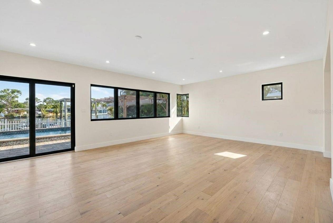 Image 16 of 54 For 316 89th Avenue Ne