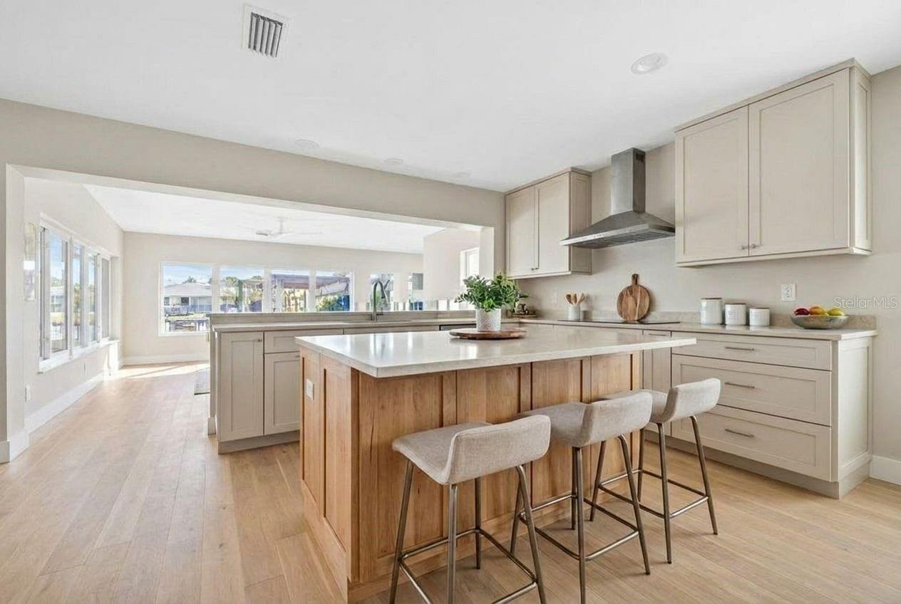 Image 9 of 54 For 316 89th Avenue Ne