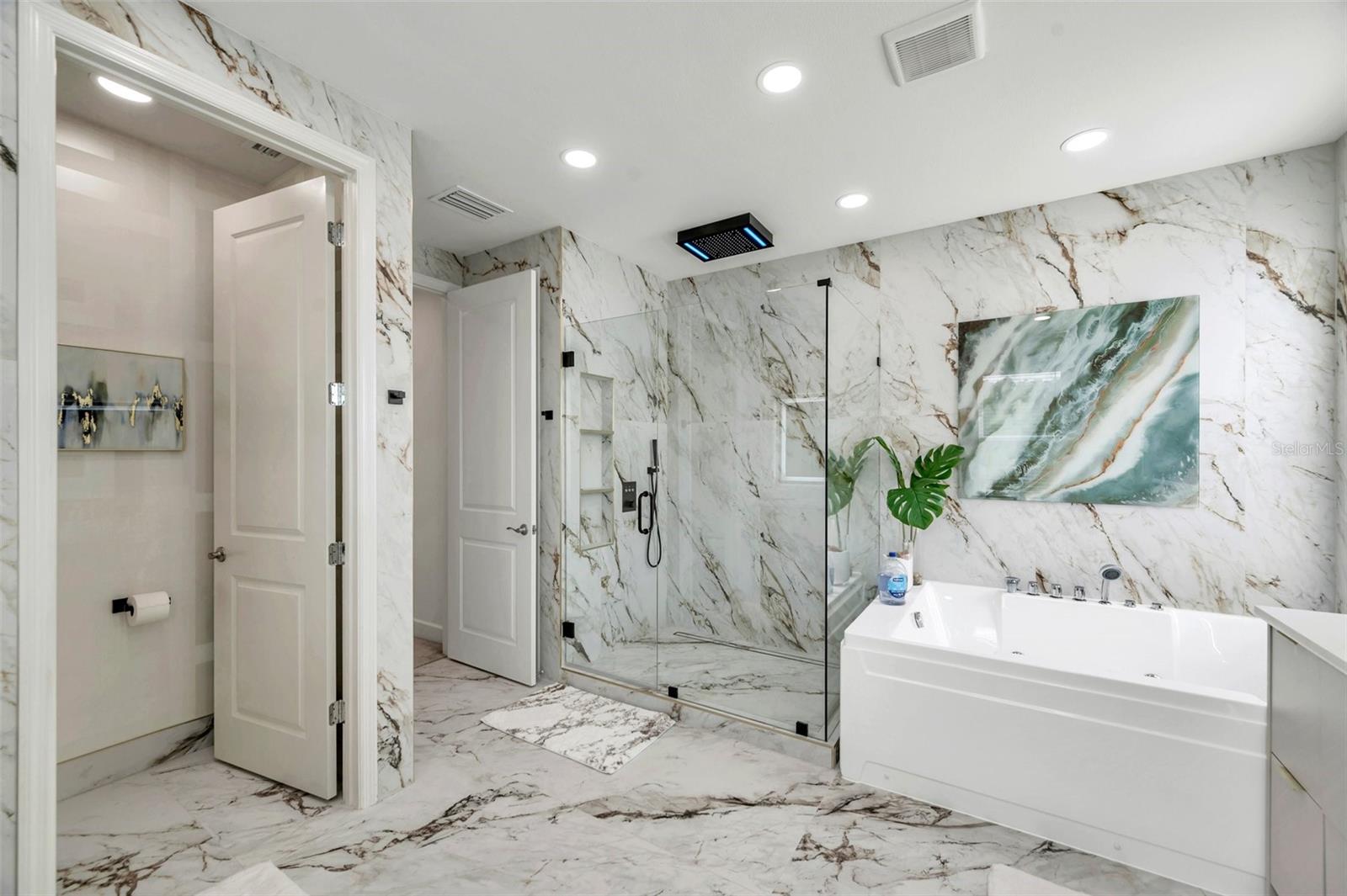 Image 36 of 77 For 32203 Mahogany Valley Drive