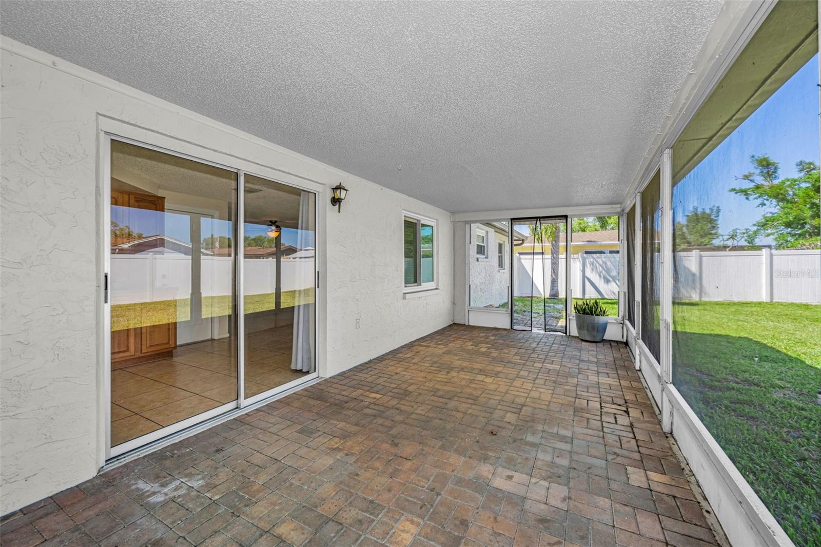 Listing photo id 24 for 1184 Chelsea Lane