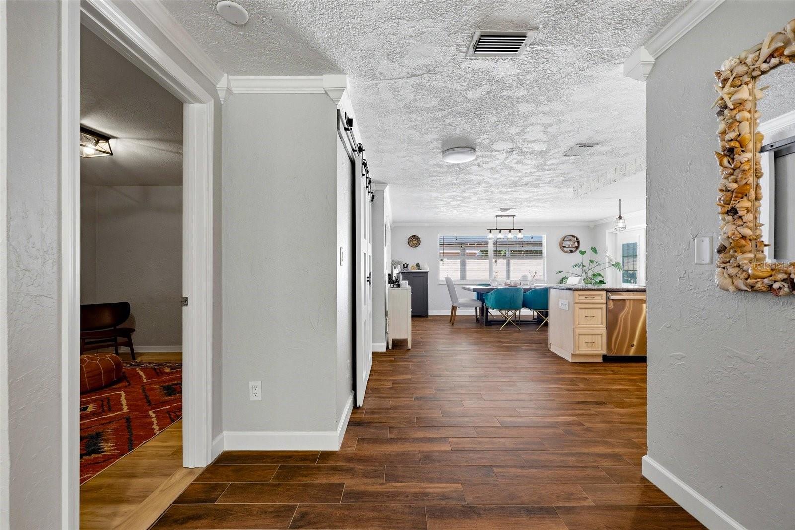 Image 11 of 65 For 5700 Harding Boulevard Ne