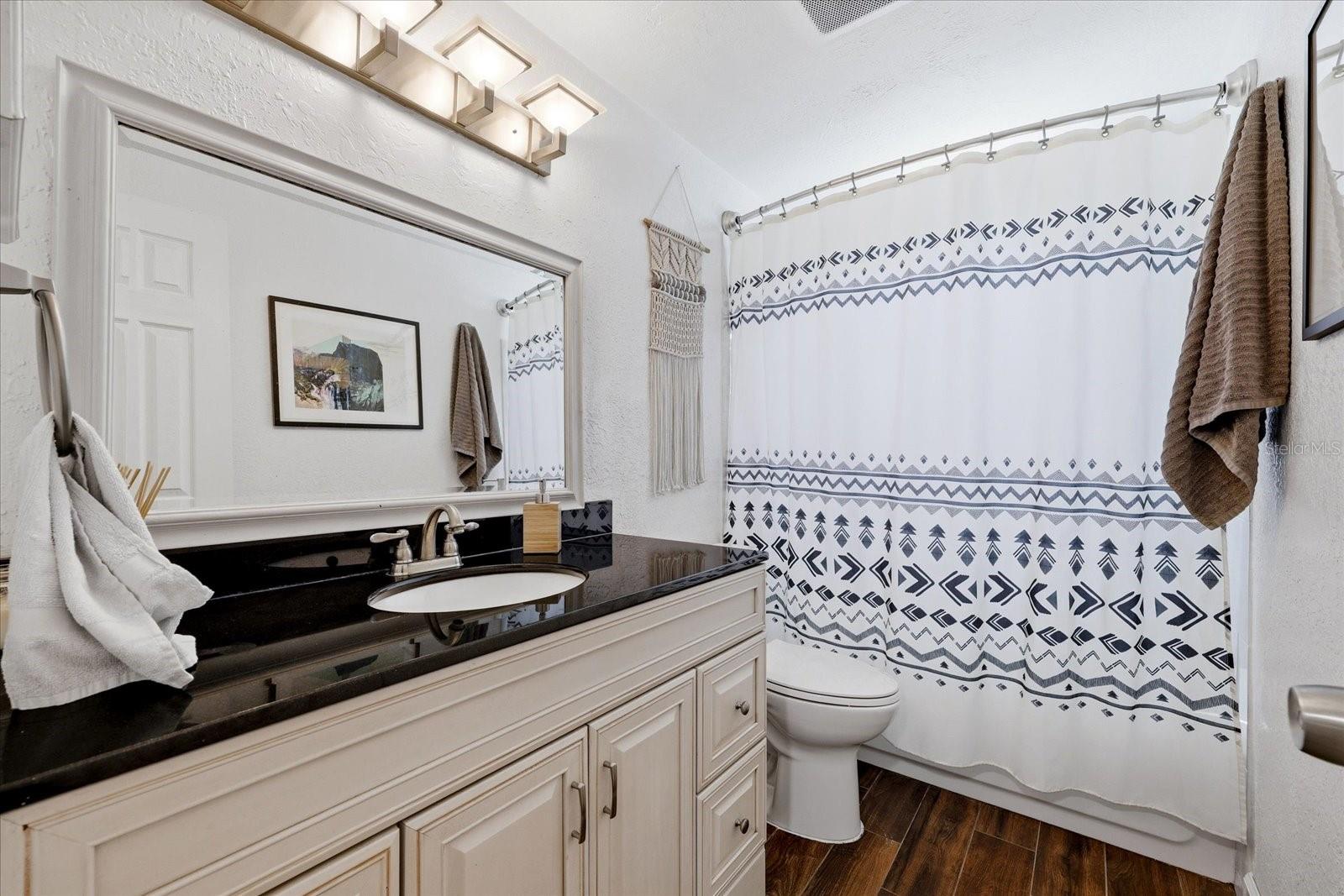 Image 31 of 65 For 5700 Harding Boulevard Ne