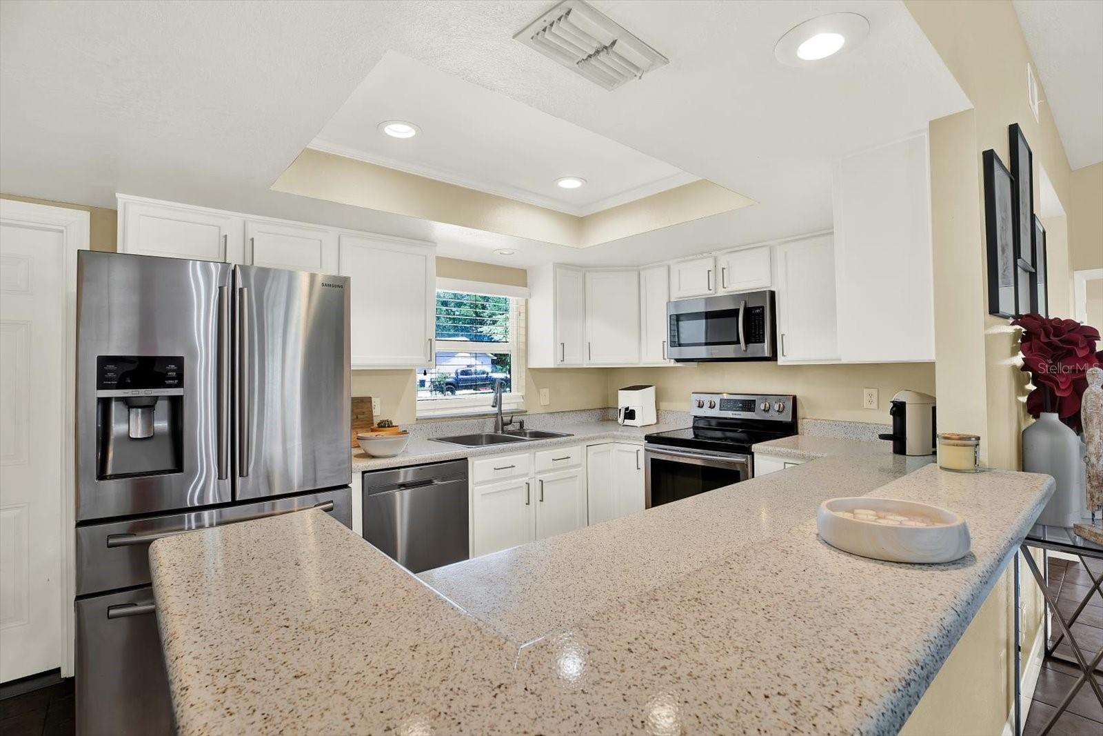 Image 12 of 29 For 10562 41st Court N