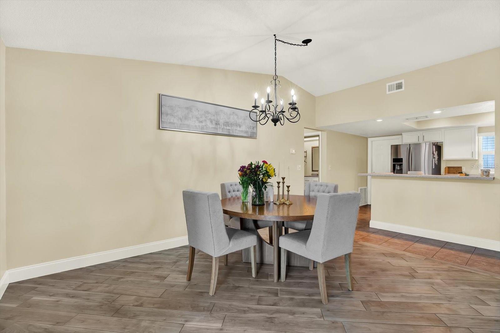 Image 14 of 29 For 10562 41st Court N