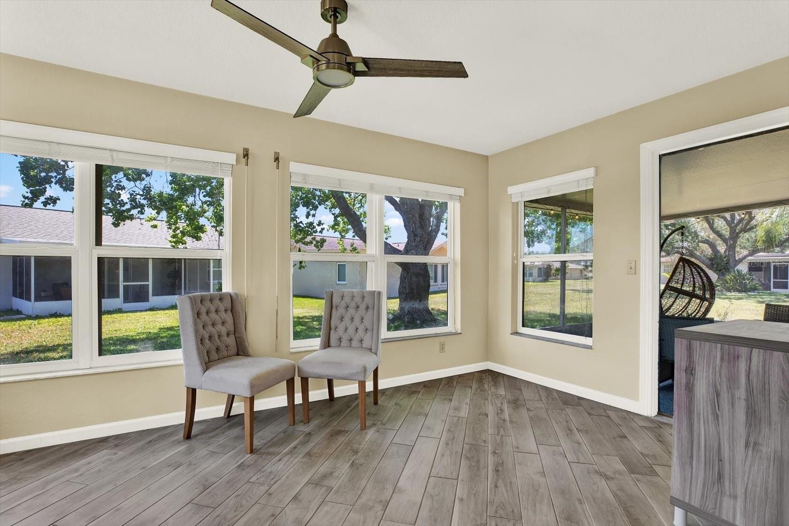 Image 22 of 29 For 10562 41st Court N