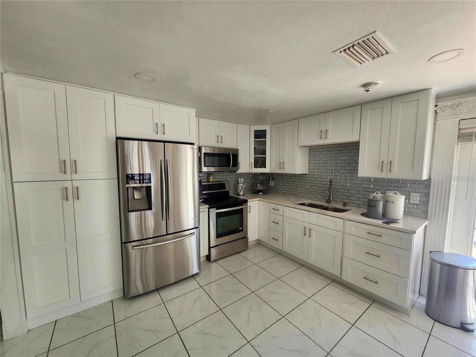 Image 10 of 55 For 7023 Fountain Avenue