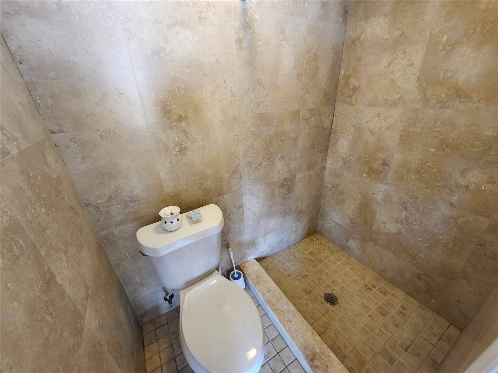 Image 14 of 55 For 7023 Fountain Avenue