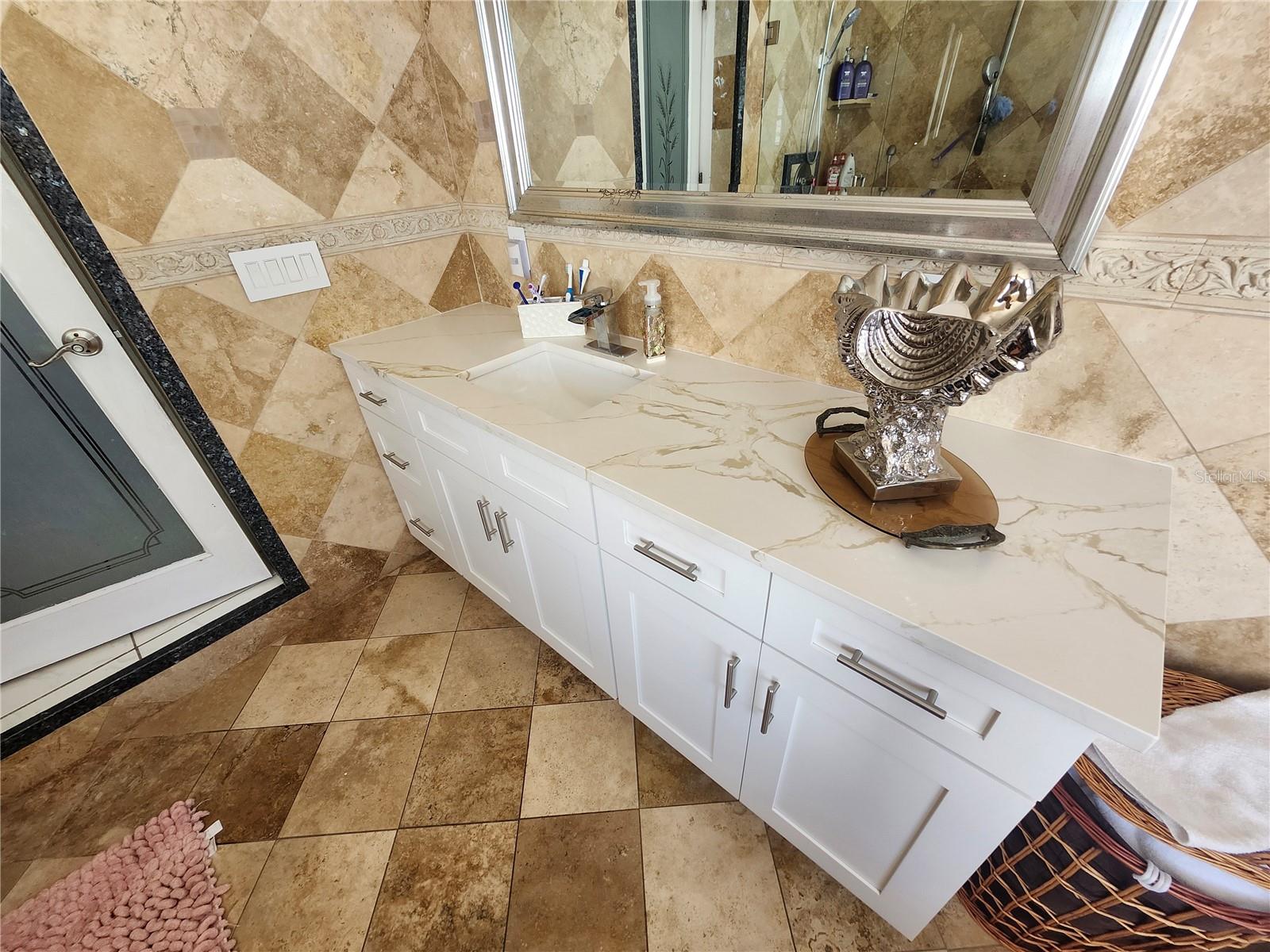 Image 30 of 55 For 7023 Fountain Avenue