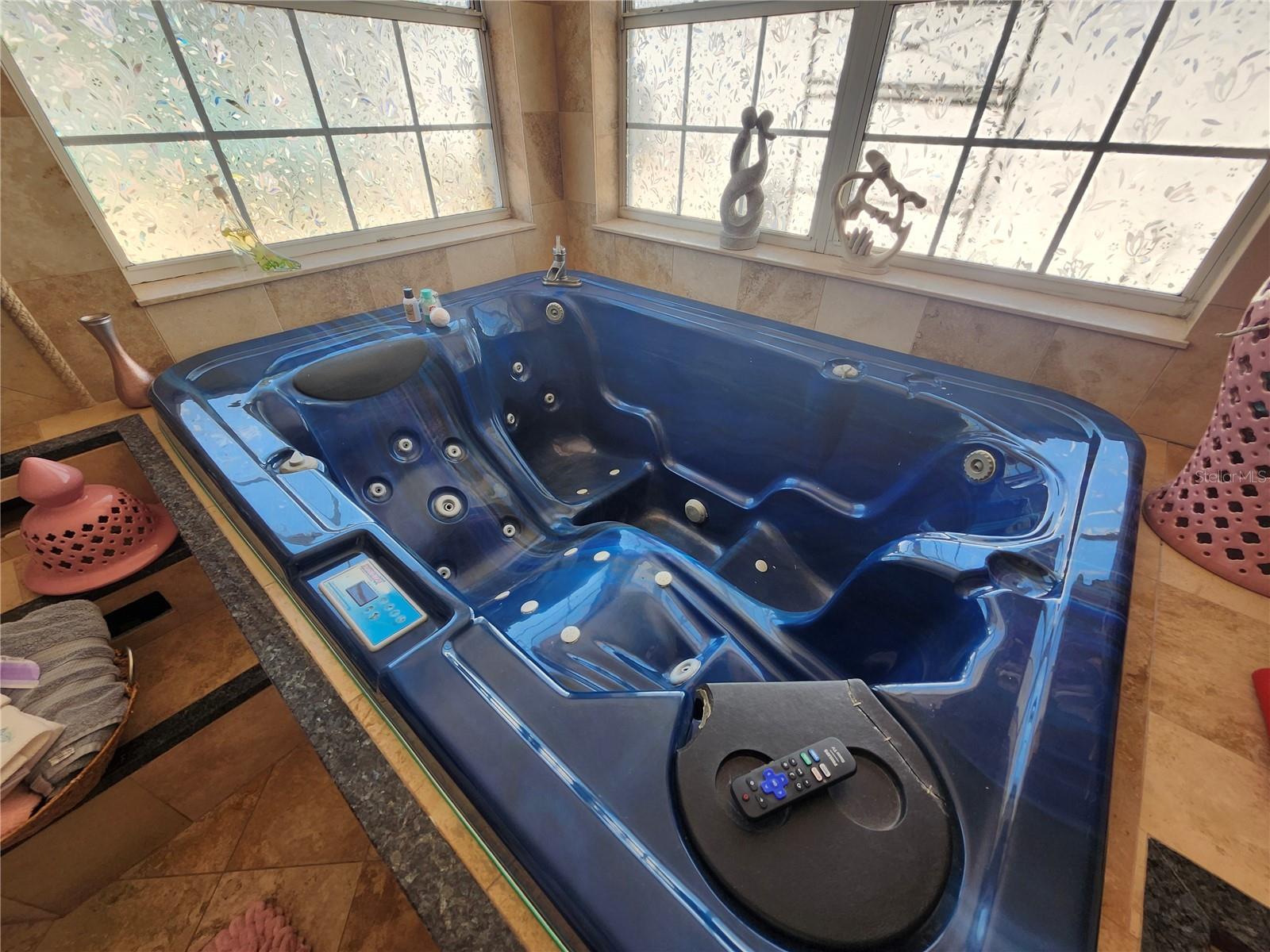 Image 32 of 55 For 7023 Fountain Avenue