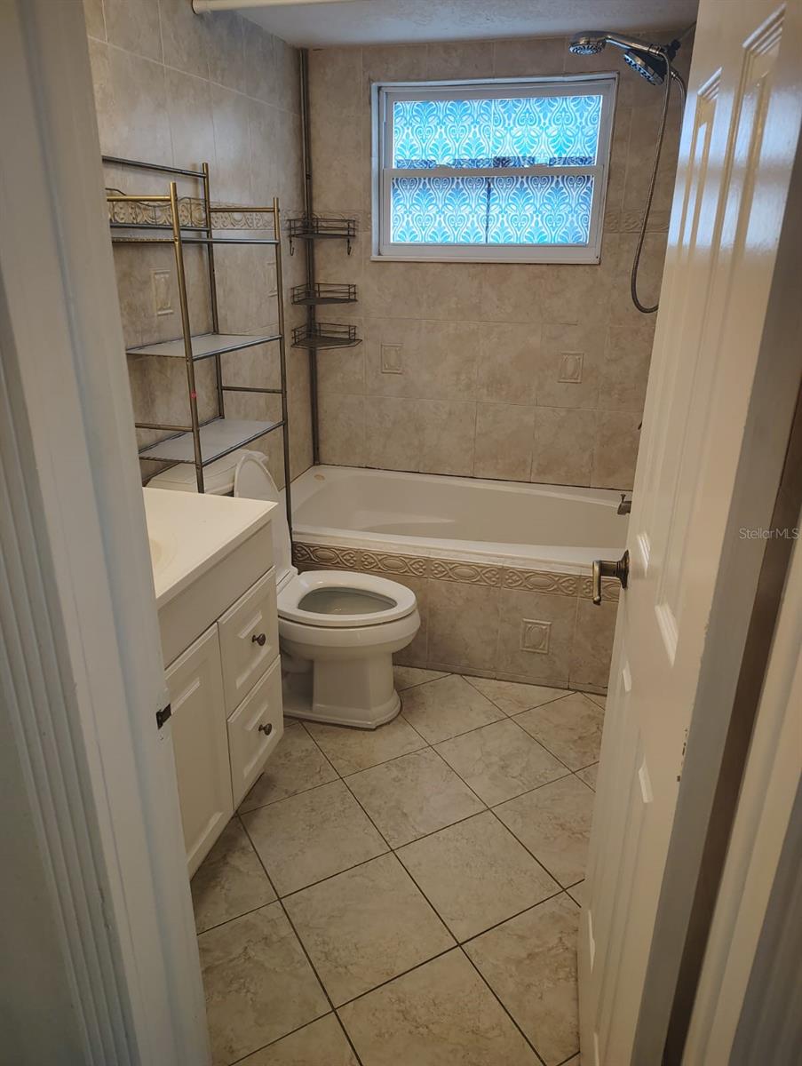 Image 40 of 55 For 7023 Fountain Avenue