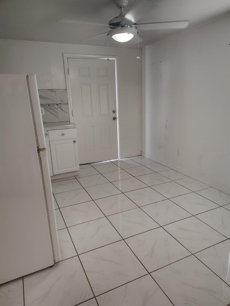 Image 42 of 55 For 7023 Fountain Avenue