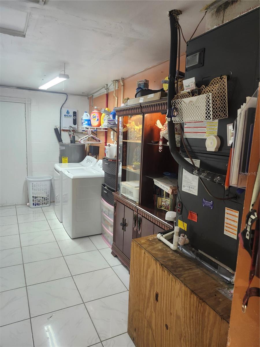 Image 54 of 55 For 7023 Fountain Avenue