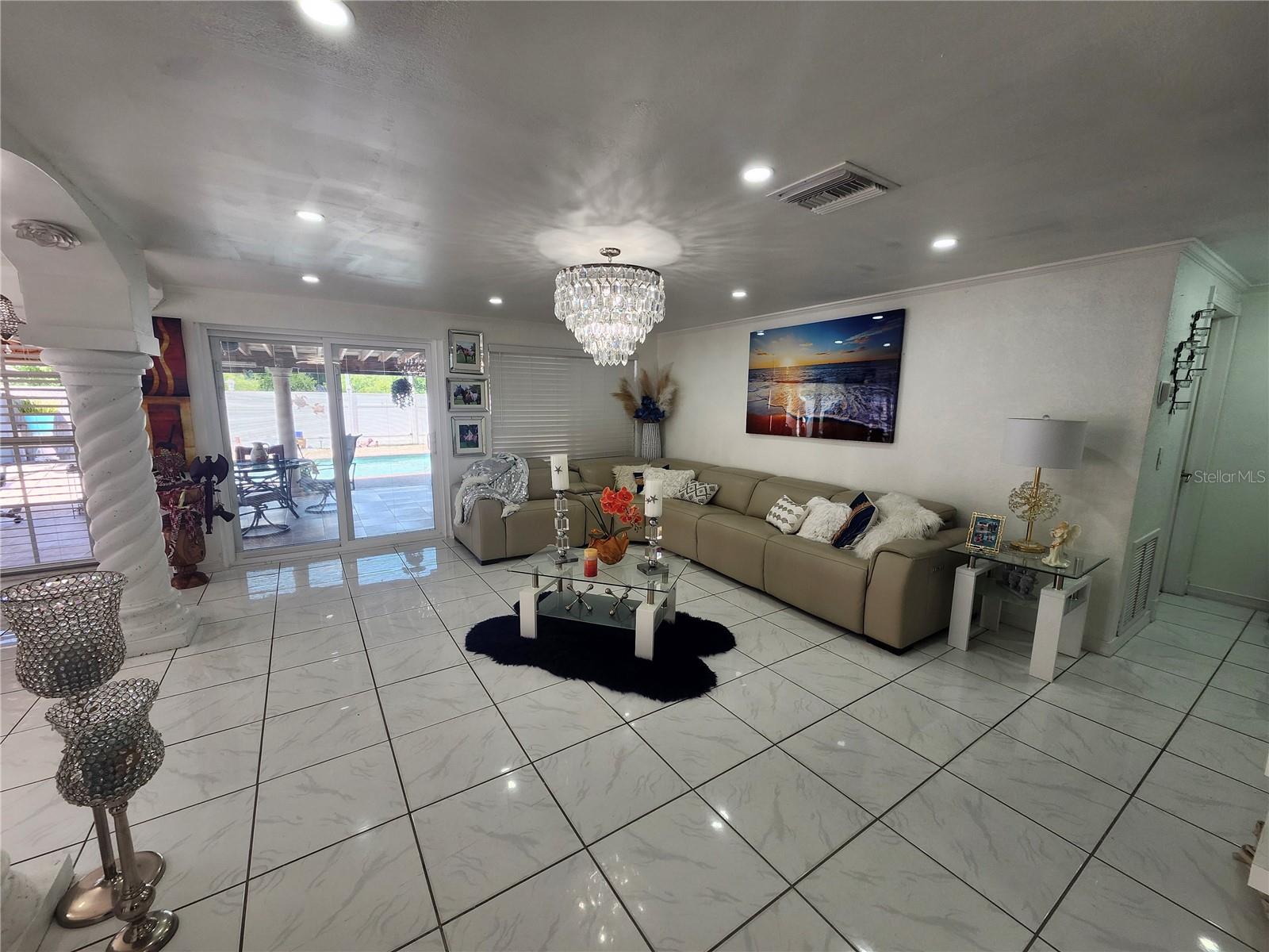 Image 8 of 55 For 7023 Fountain Avenue