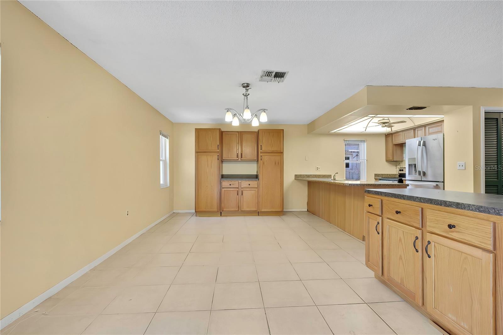Image 15 of 54 For 338 Killinger Avenue