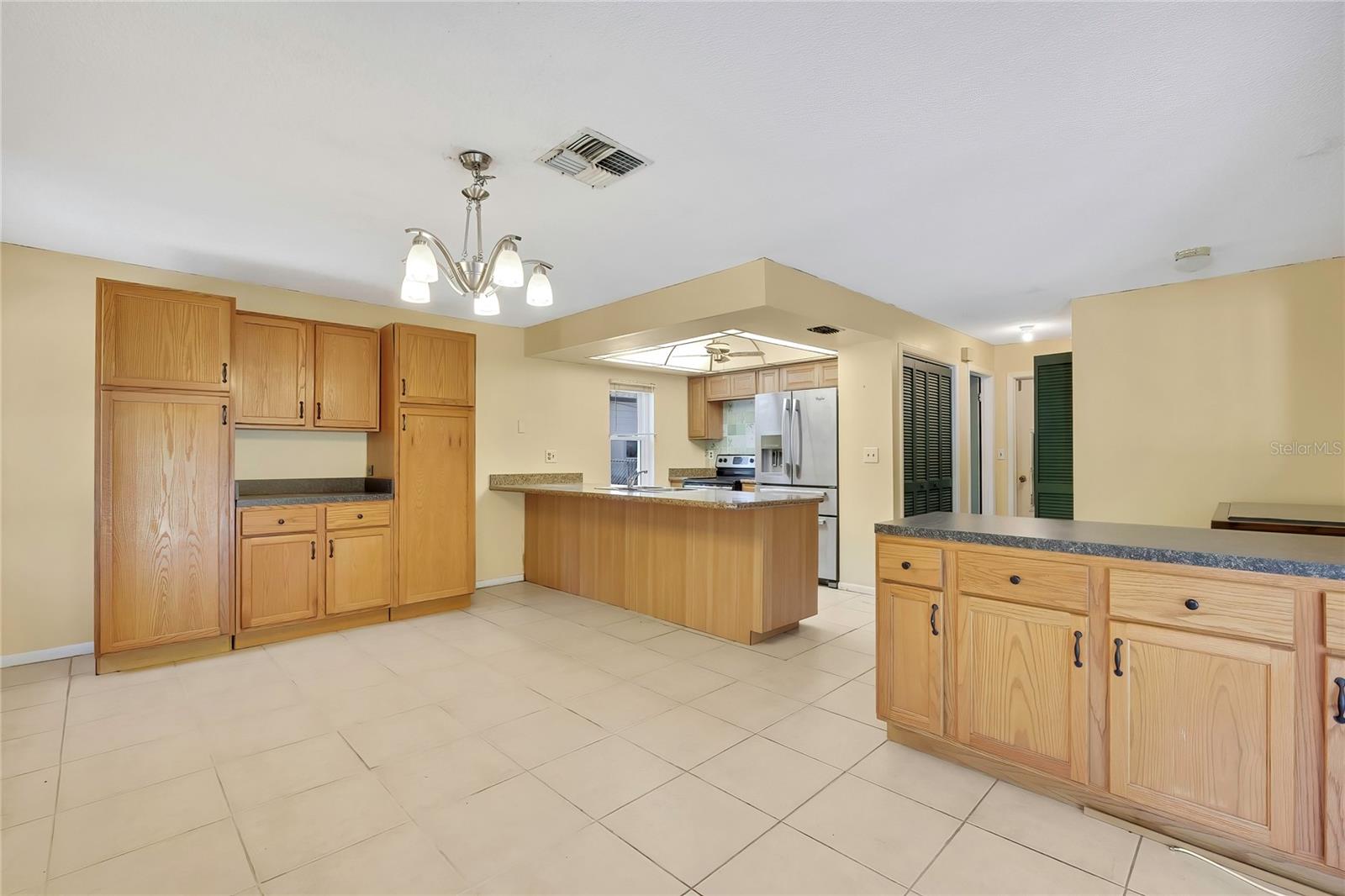Image 16 of 54 For 338 Killinger Avenue