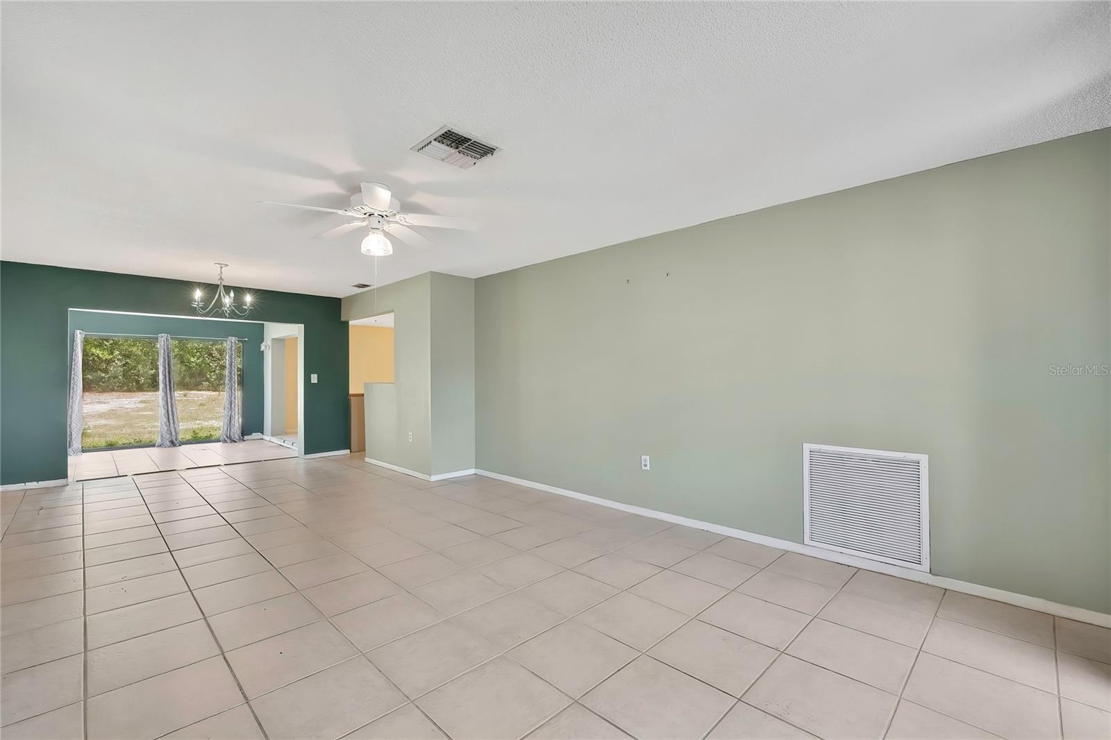 Image 4 of 54 For 338 Killinger Avenue