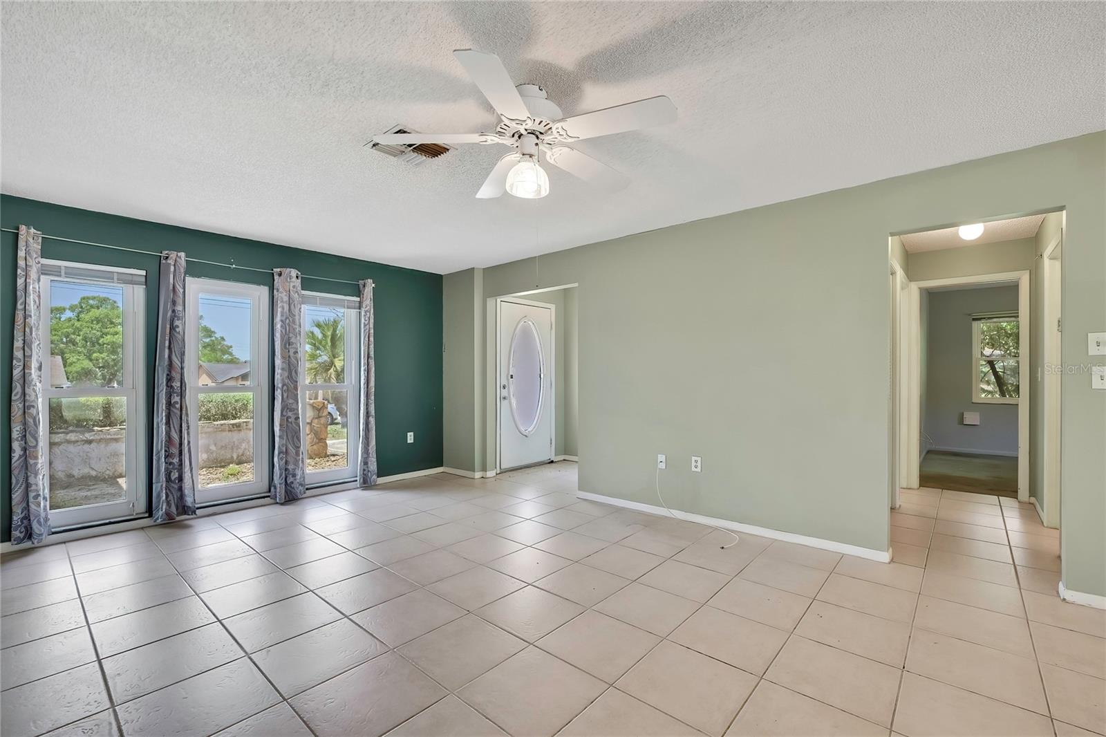 Image 7 of 54 For 338 Killinger Avenue