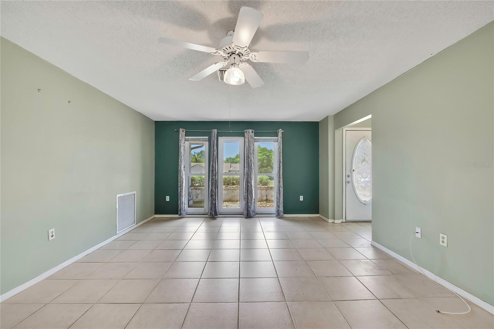 Image 8 of 54 For 338 Killinger Avenue