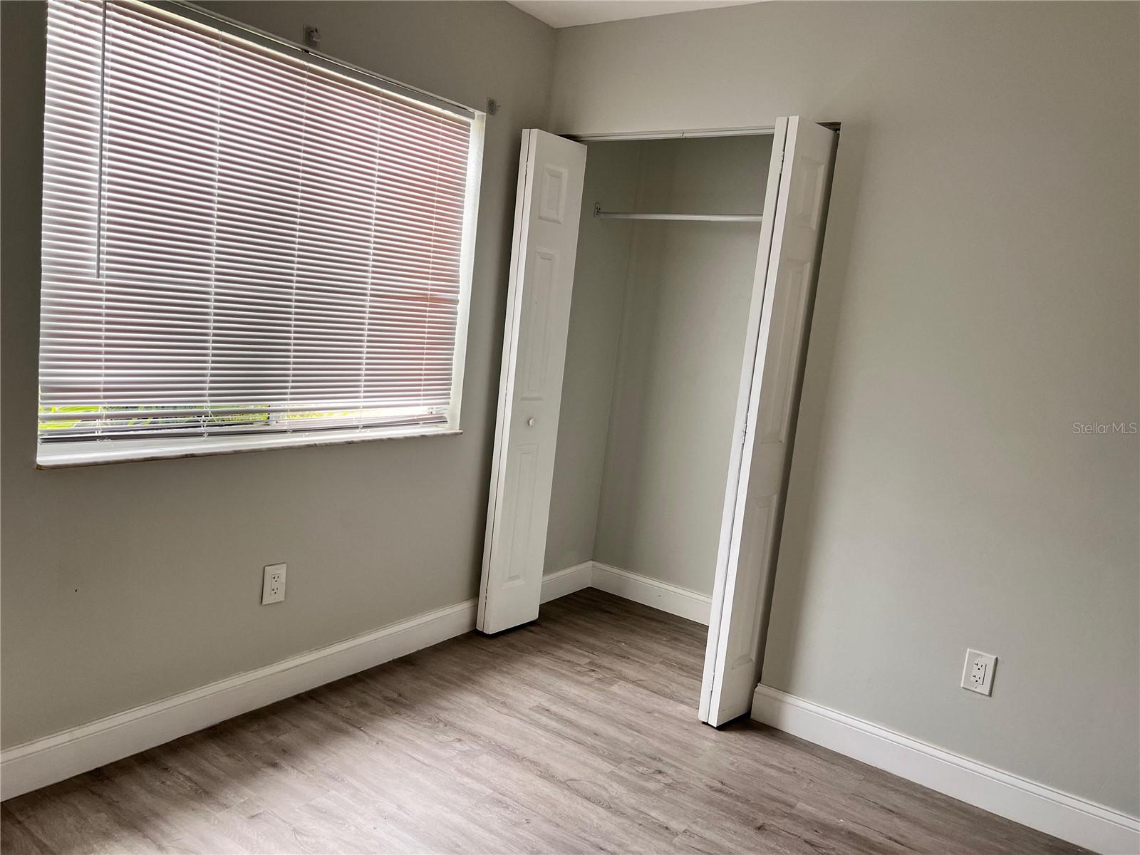 Image 13 of 16 For 1299 Birchcrest Boulevard