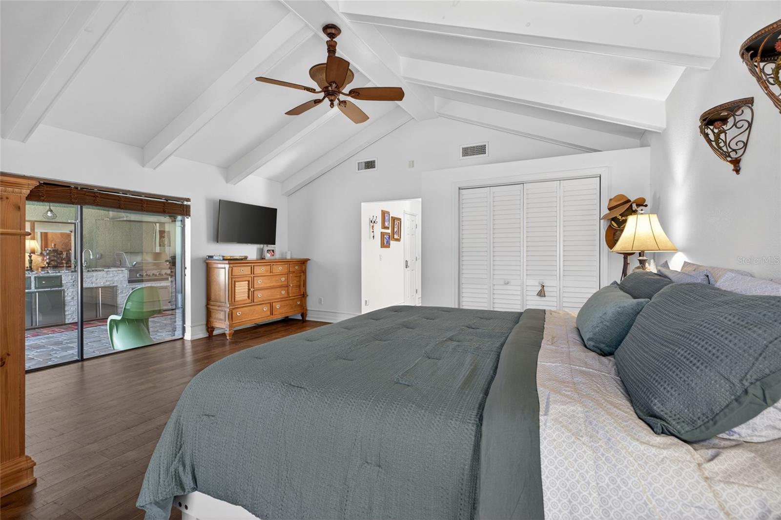 Image 16 of 94 For 3026 Lake Padgett Drive