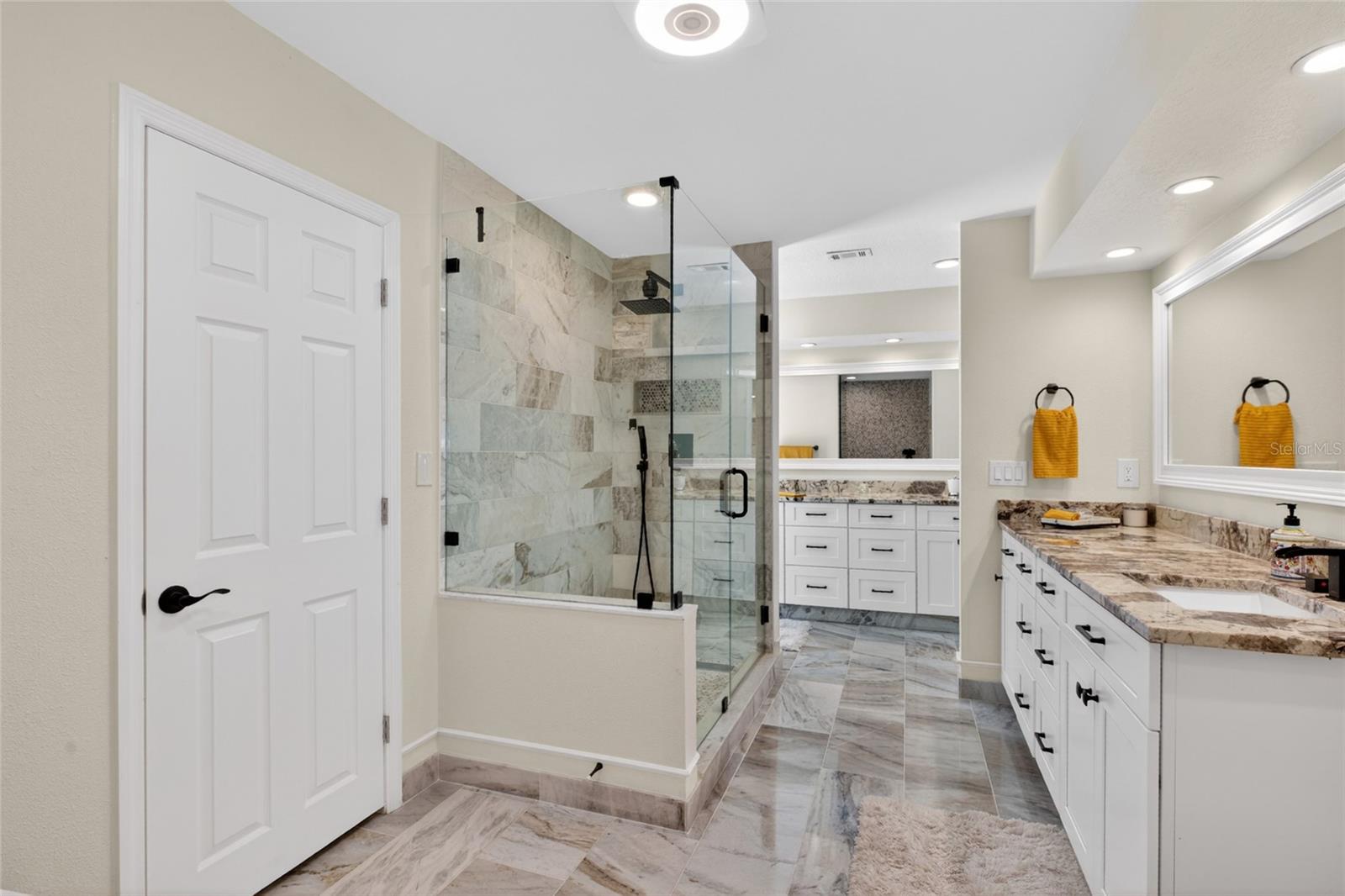 Image 18 of 94 For 3026 Lake Padgett Drive