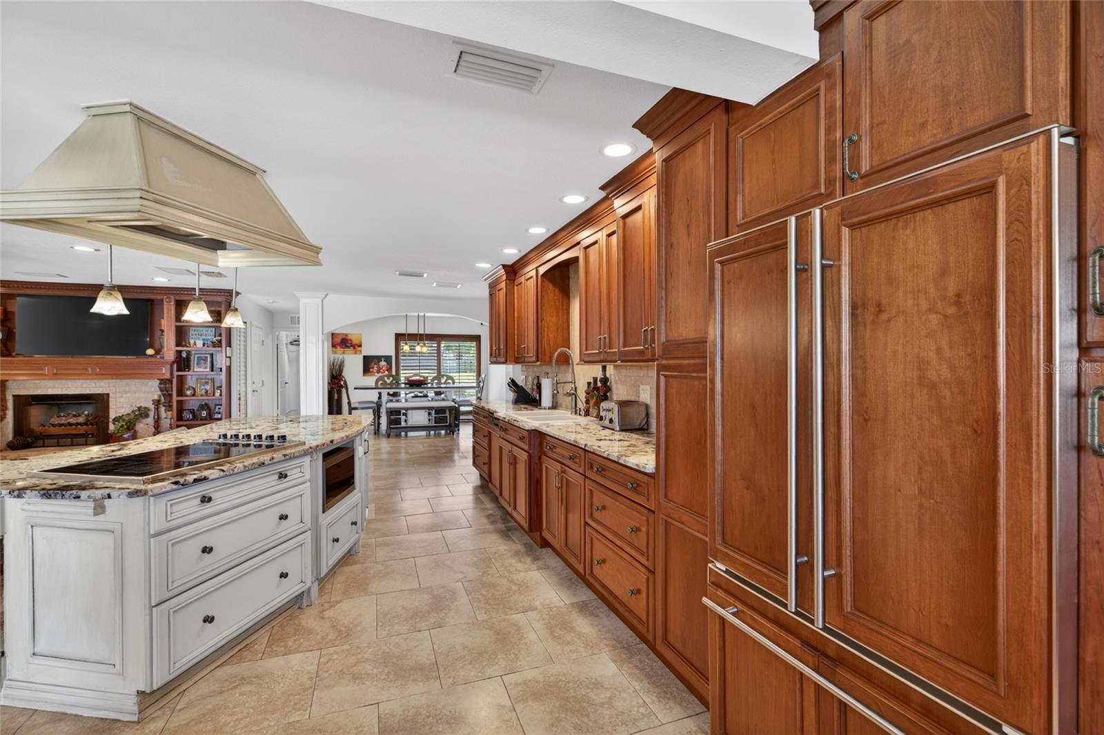 Image 29 of 94 For 3026 Lake Padgett Drive