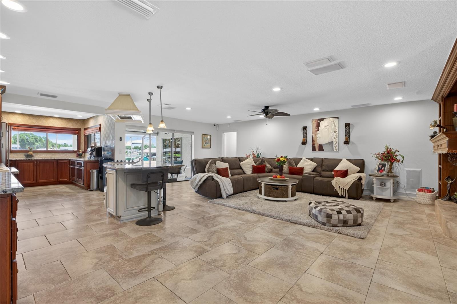 Image 32 of 94 For 3026 Lake Padgett Drive