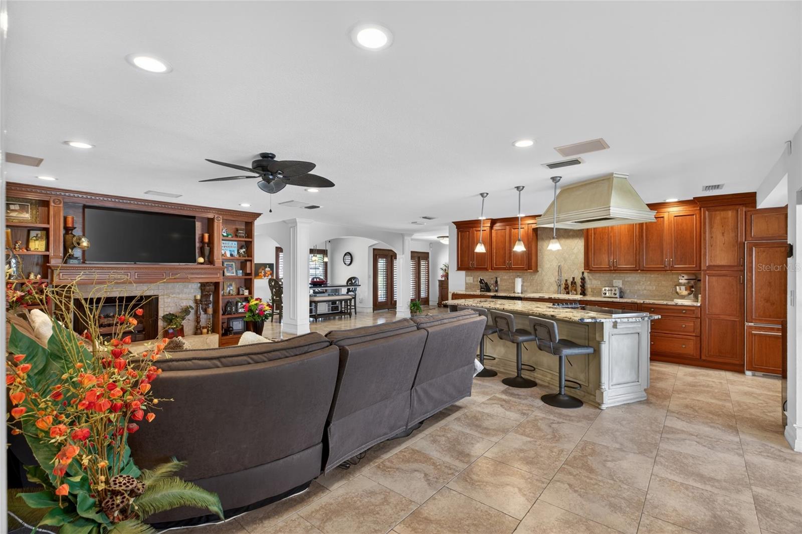 Image 34 of 94 For 3026 Lake Padgett Drive