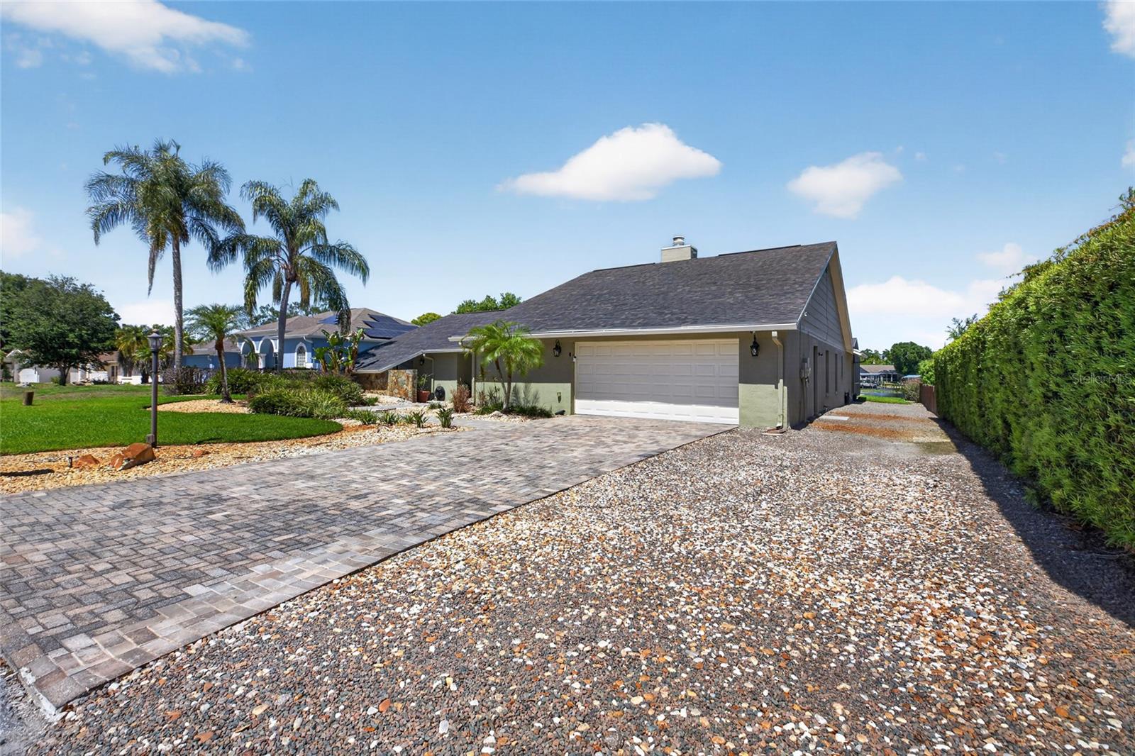 Image 6 of 94 For 3026 Lake Padgett Drive