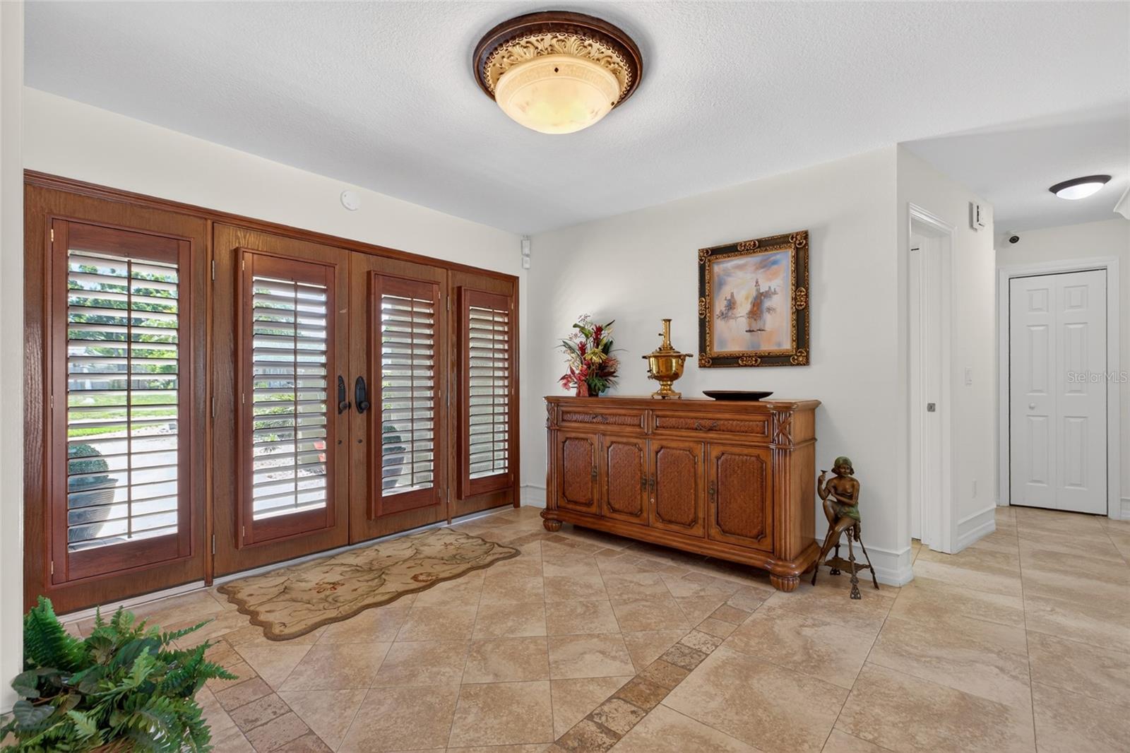 Image 9 of 94 For 3026 Lake Padgett Drive