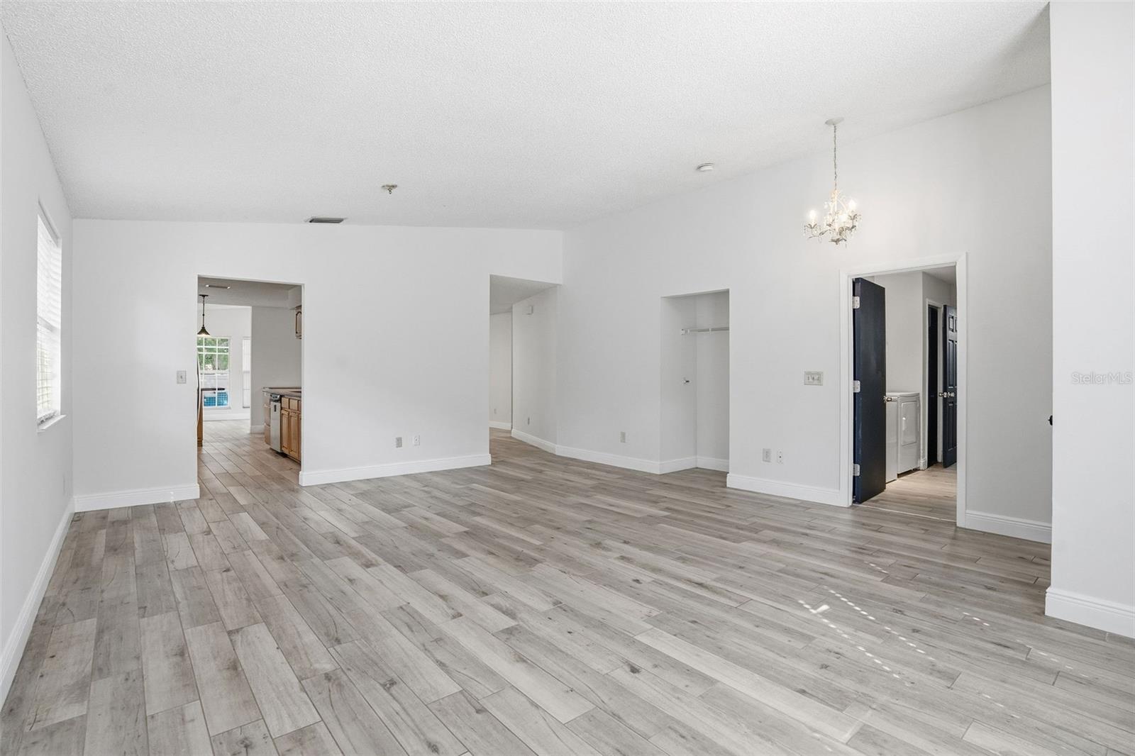 Image 13 of 32 For 12301 Memorial Highway