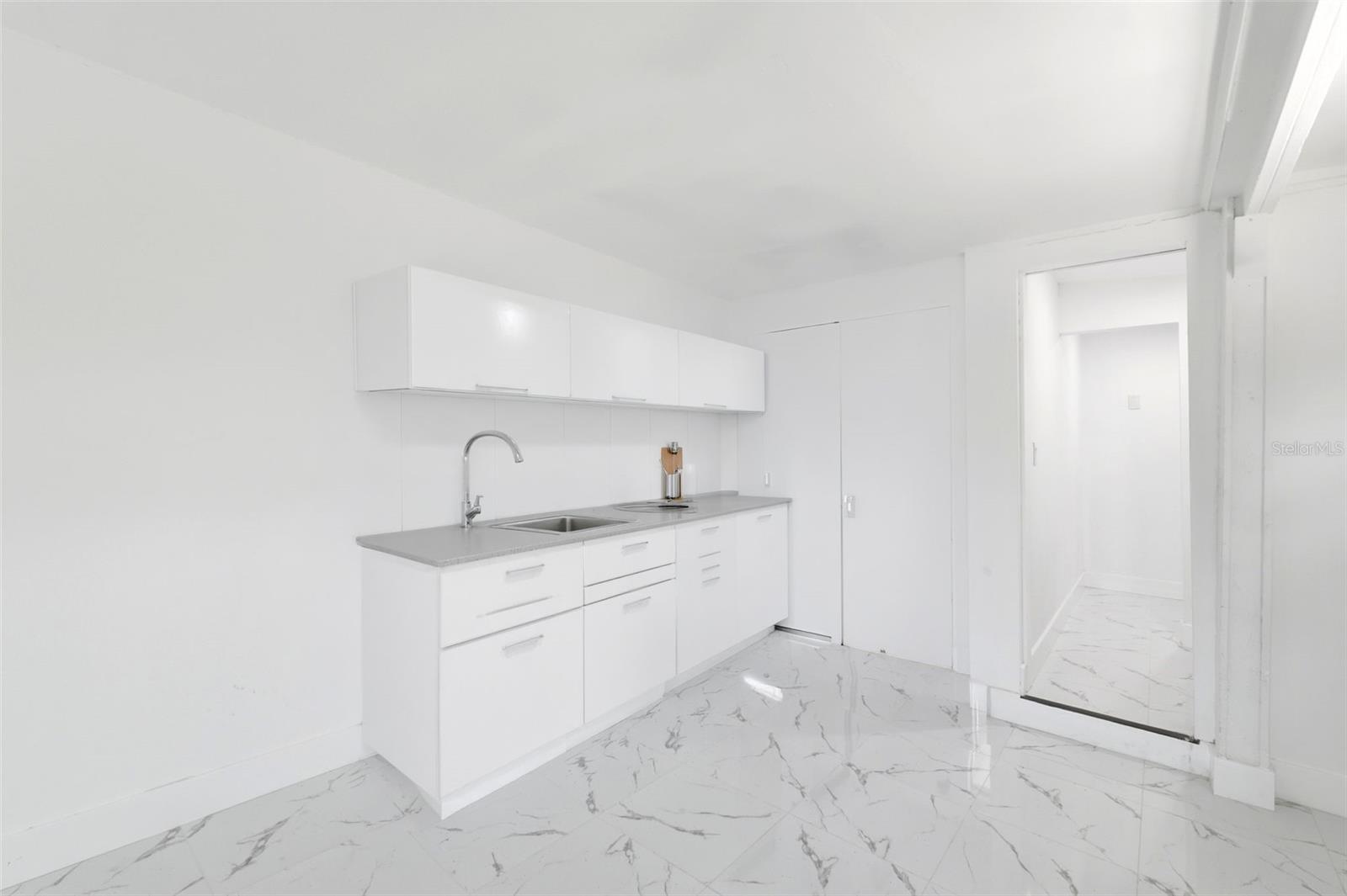 Image 4 of 10 For 3673 Rockaway Dr