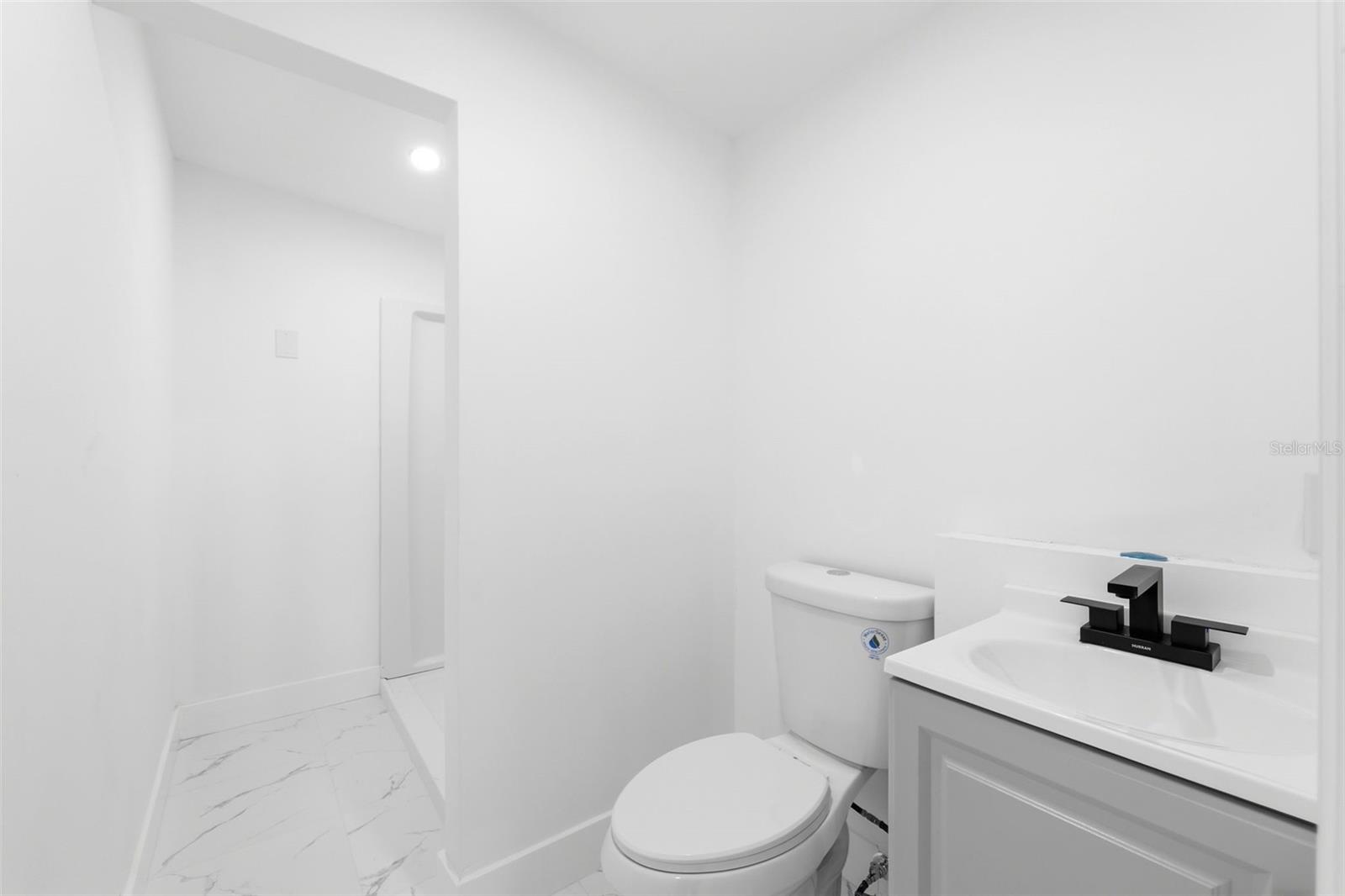 Image 5 of 10 For 3673 Rockaway Dr