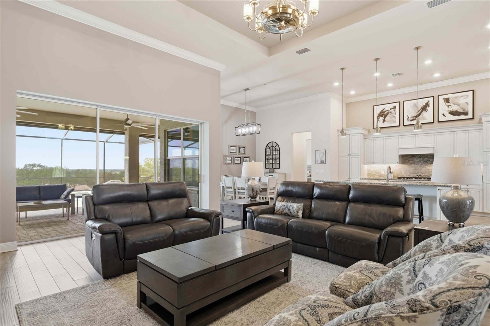 Image 13 of 100 For 2210 Peakview Loop