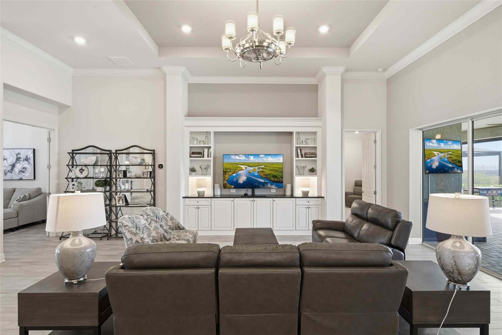 Image 16 of 100 For 2210 Peakview Loop